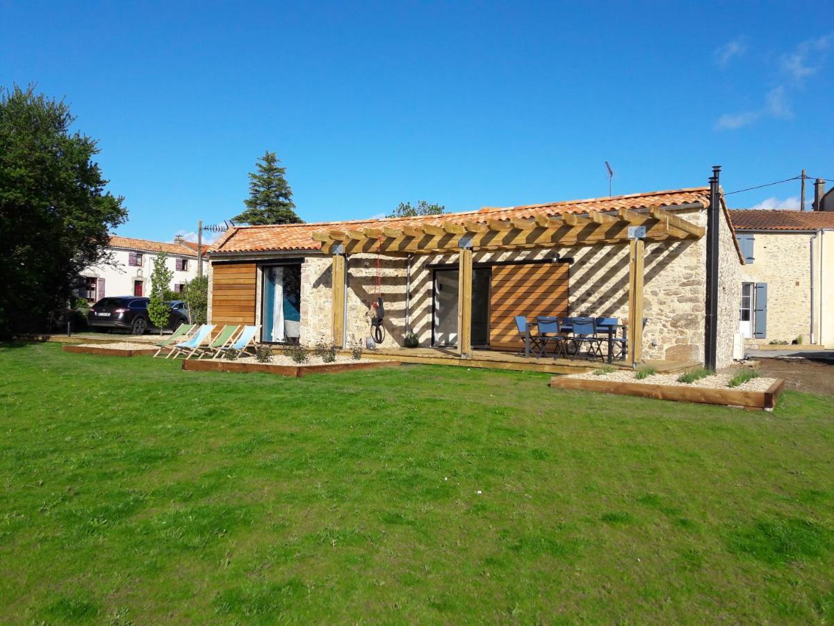 La Pergo Villa La Gaubretiere Luaran gambar